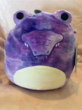 Dove Alligator Squishmallow 8"